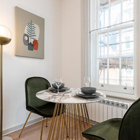 Stylish 1 Bed Flats In Soho, Next To Piccadilly Circus And Trafalgar Square Лондон Экстерьер фото