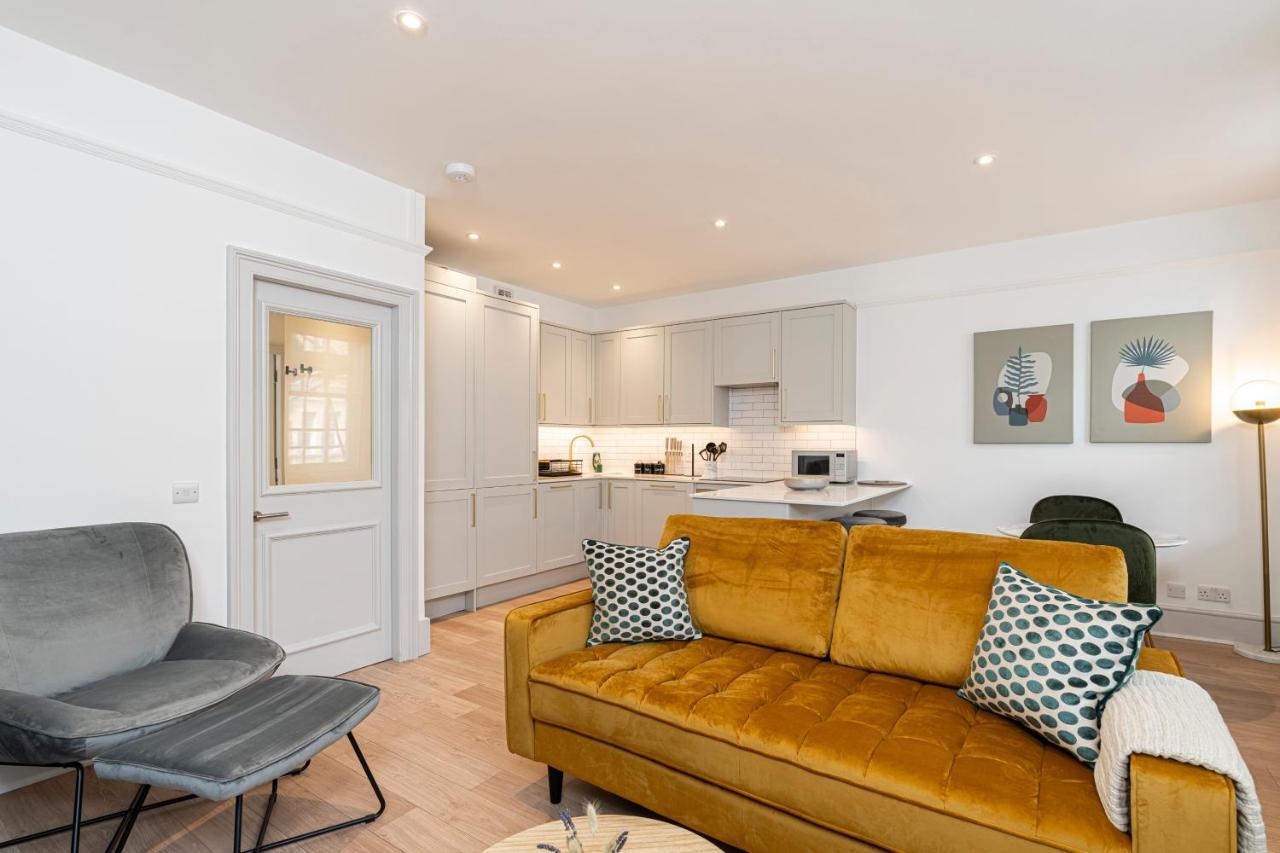 Stylish 1 Bed Flats In Soho, Next To Piccadilly Circus And Trafalgar Square Лондон Экстерьер фото