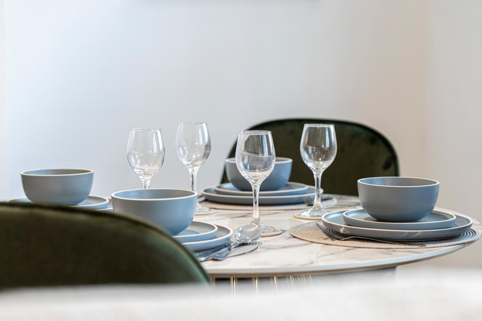Stylish 1 Bed Flats In Soho, Next To Piccadilly Circus And Trafalgar Square Лондон Экстерьер фото