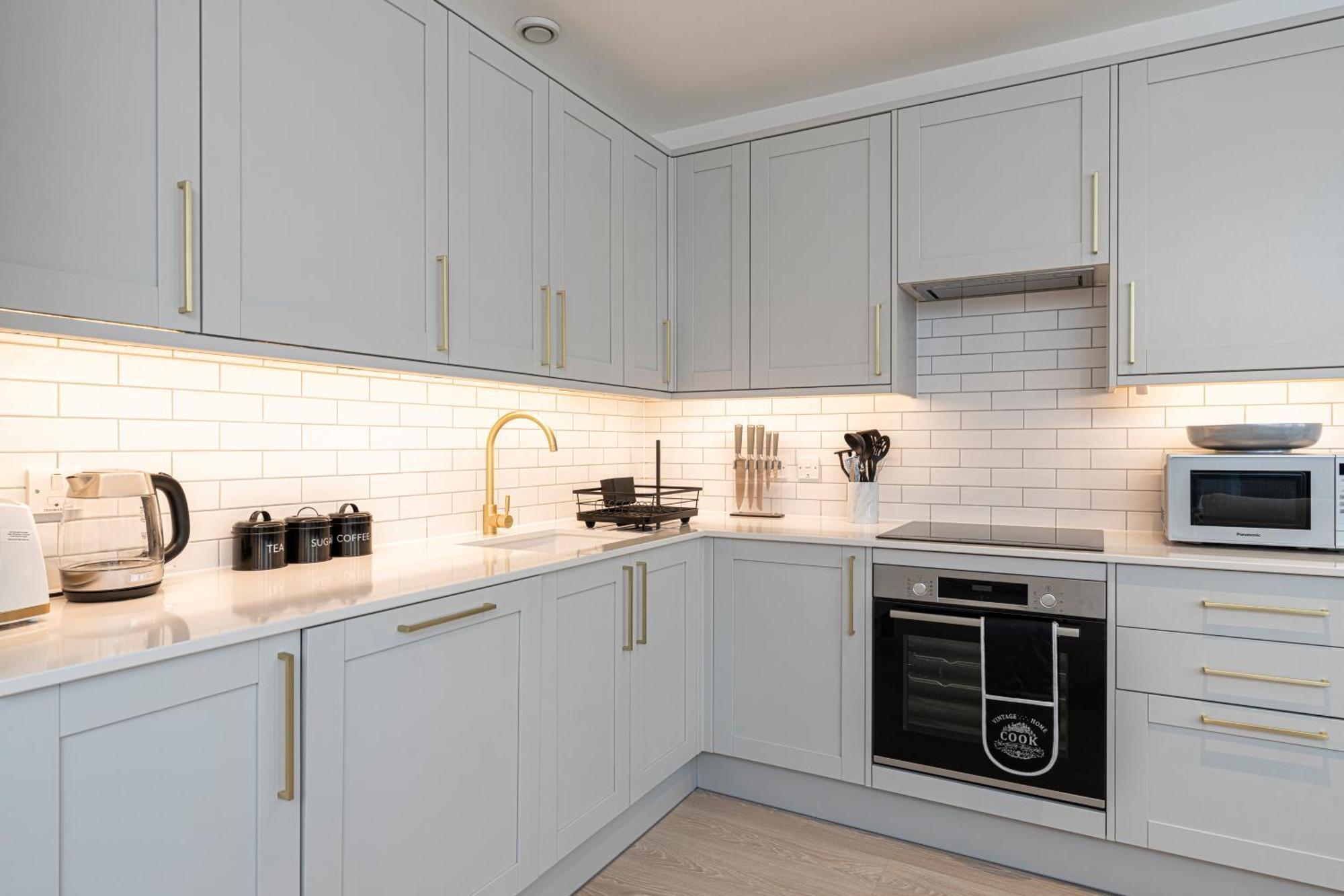 Stylish 1 Bed Flats In Soho, Next To Piccadilly Circus And Trafalgar Square Лондон Экстерьер фото